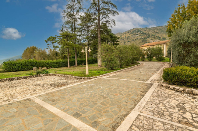 Villa for sale in Cassino