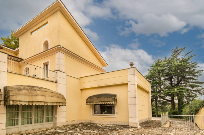 Villa for sale in Cassino