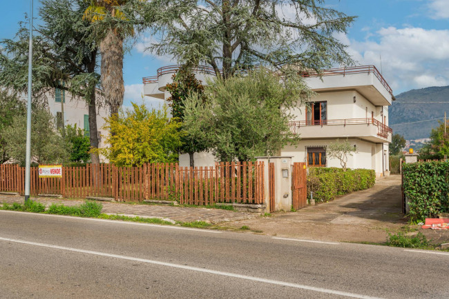 Villa for sale in Roccasecca