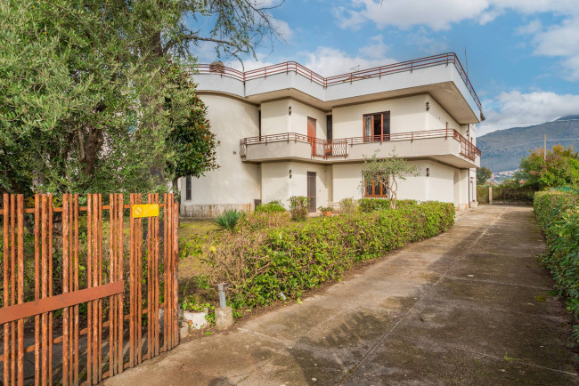 Villa for sale in Roccasecca