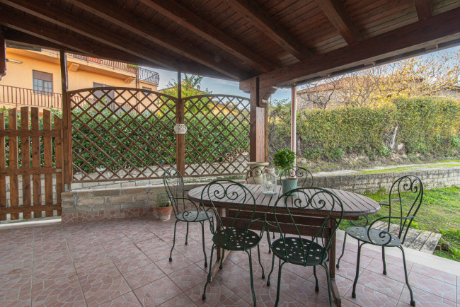 Casa indipendente in vendita a Ripi