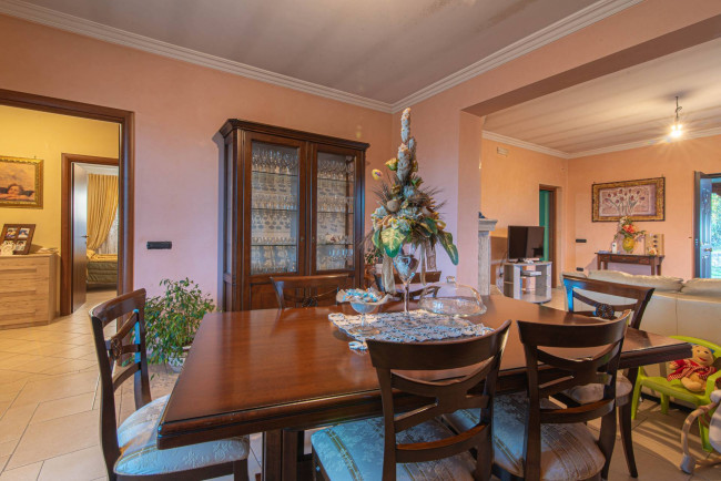 Casa indipendente in vendita a Ripi