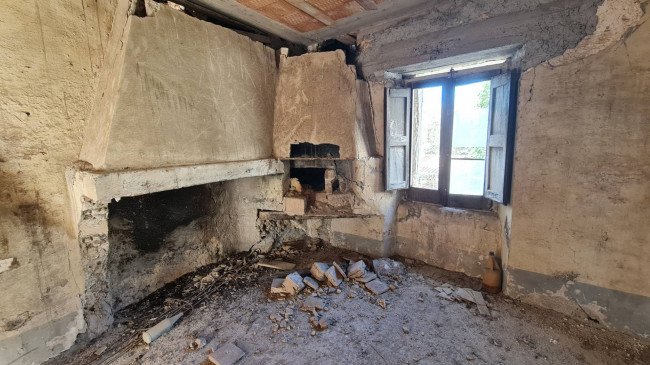 Abitazioni tipiche storiche in vendita a Arce