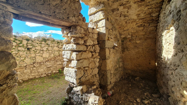 Abitazioni tipiche storiche in vendita a Arce