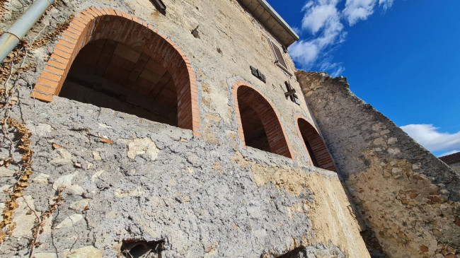 Abitazioni tipiche storiche in vendita a Arce