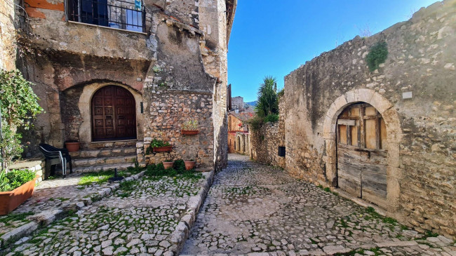 historic residence for sale in Sermoneta