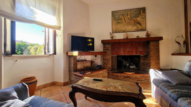 historic residence for sale in Sermoneta