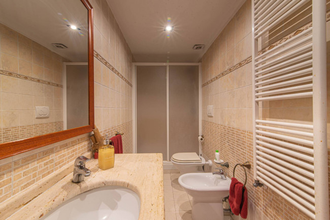 semi-detached villa for sale in Latina