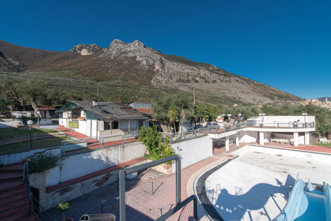 Turistico-alberghiero in vendita a Venafro