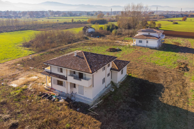 Villa in vendita a Aquino