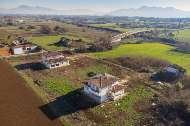 Villa in vendita a Aquino