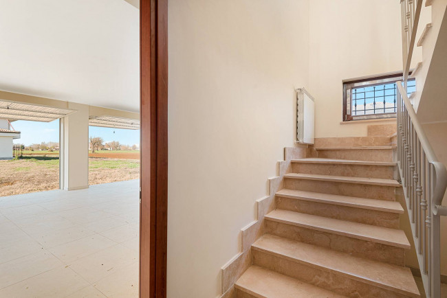 Villa in vendita a Aquino
