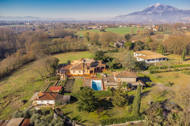 Villa for sale in Cassino