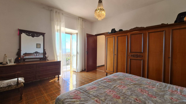 farmhouse for sale in Cervaro
