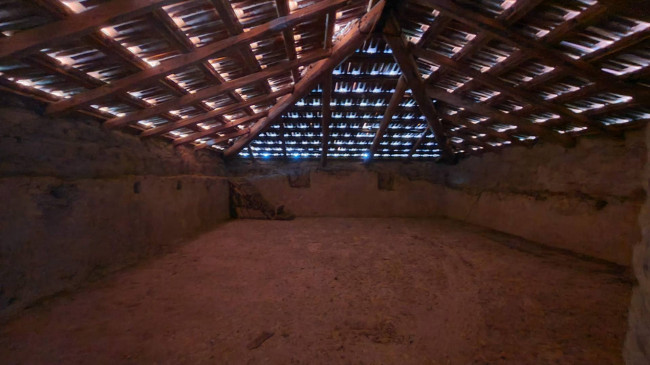 farmhouse for sale in Cervaro