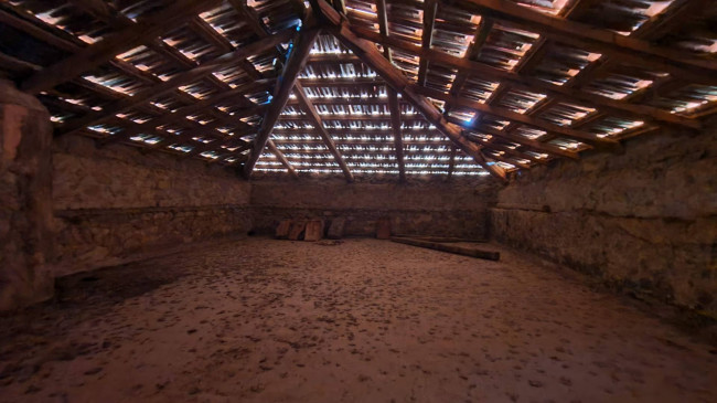 farmhouse for sale in Cervaro