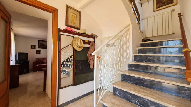farmhouse for sale in Cervaro