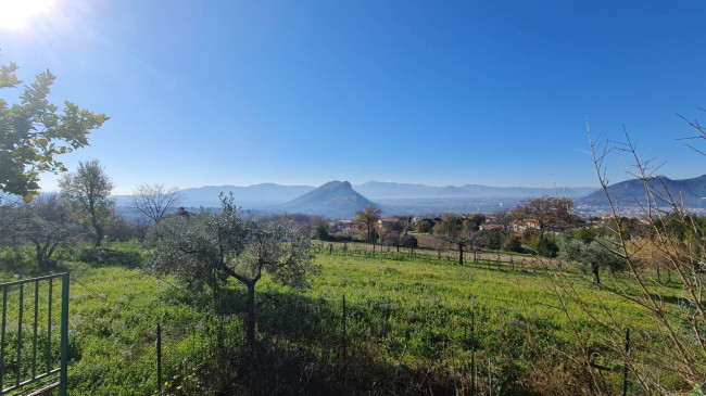 farmhouse for sale in Cervaro