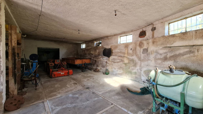 farmhouse for sale in Cervaro