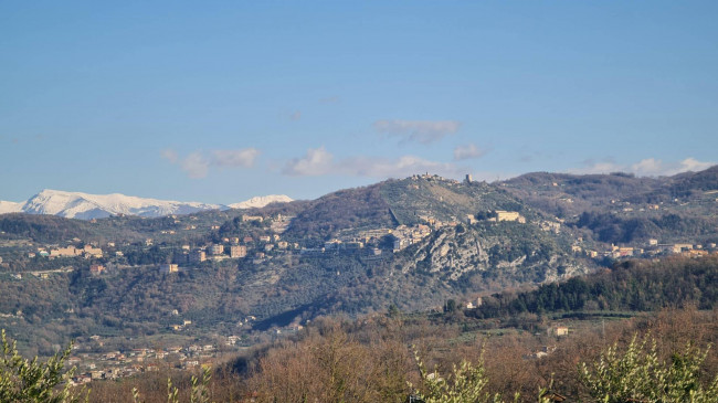 Palazzo intero stabile in vendita a Monte San Giovanni Campano