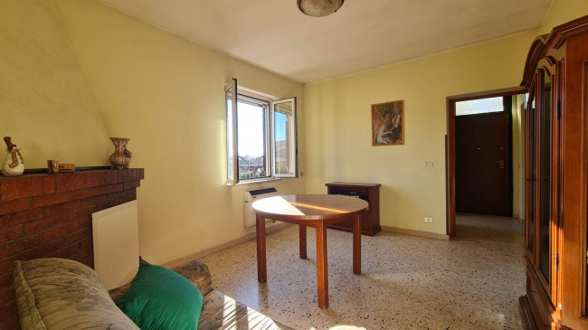 Palazzo intero stabile in vendita a Monte San Giovanni Campano