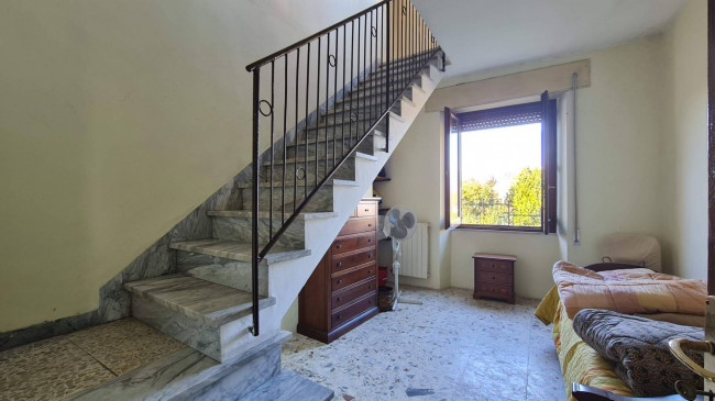 Palazzo intero stabile in vendita a Monte San Giovanni Campano