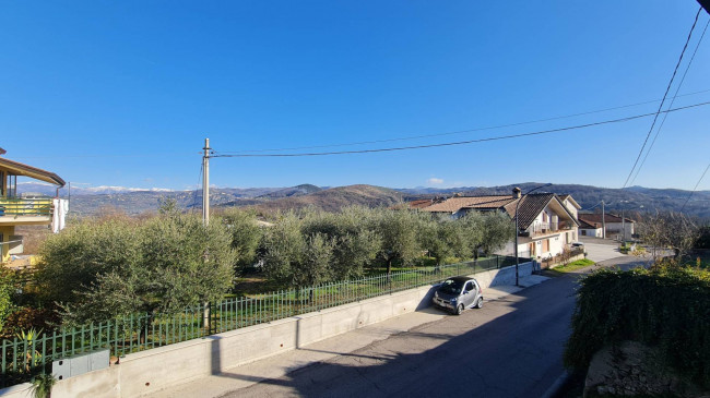 Palazzo intero stabile in vendita a Monte San Giovanni Campano