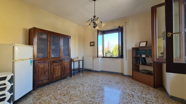 Palazzo intero stabile in vendita a Monte San Giovanni Campano