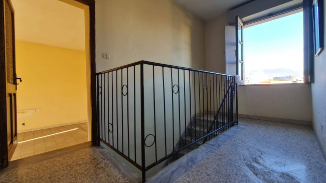 Palazzo intero stabile in vendita a Monte San Giovanni Campano
