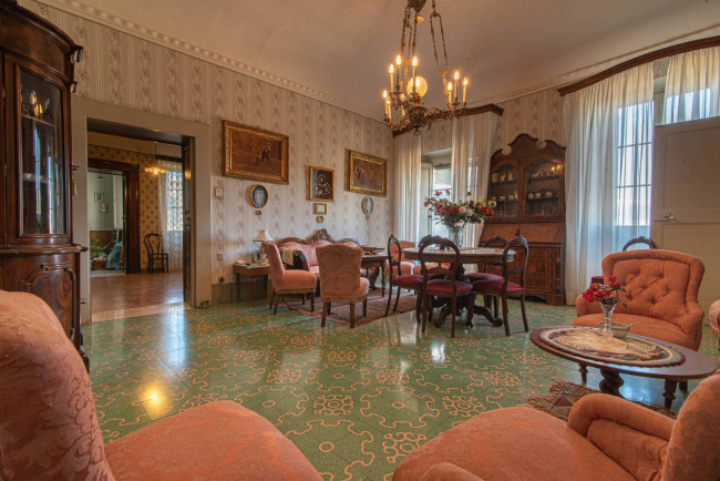 Palazzo storico in vendita a Arpino