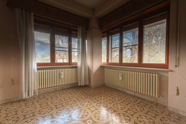 Villa for sale in Sora