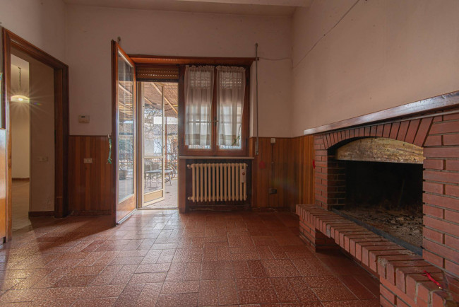 Villa for sale in Sora