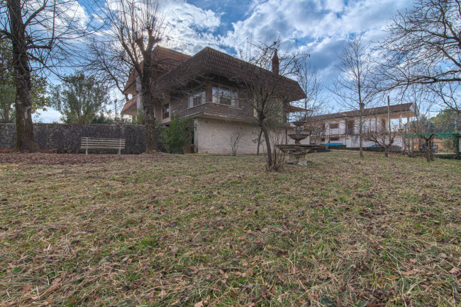 Villa for sale in Sora