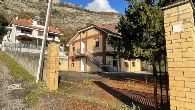 semi-detached villa for sale in Roccasecca