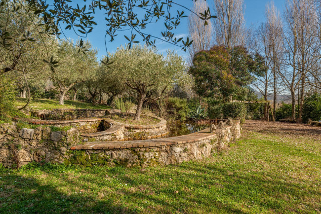 farmhouse for sale in Ferentino