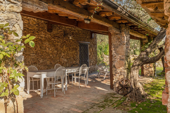 farmhouse for sale in Ferentino