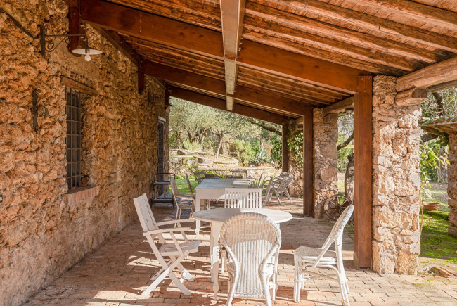 farmhouse for sale in Ferentino