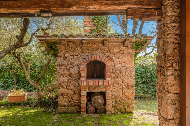 farmhouse for sale in Ferentino