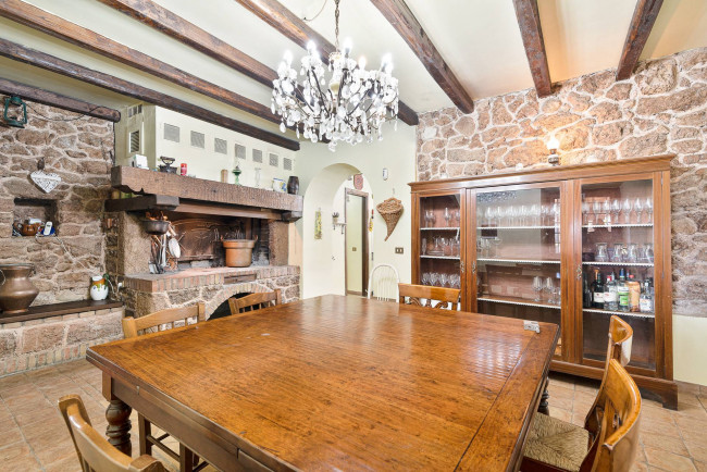 farmhouse for sale in Ferentino