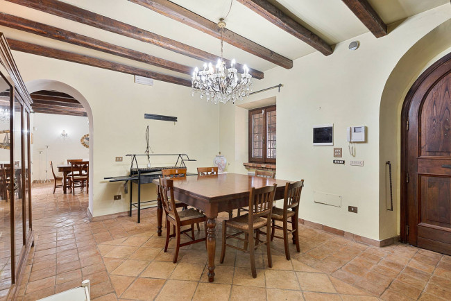 farmhouse for sale in Ferentino