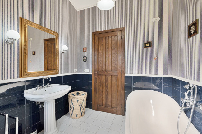 farmhouse for sale in Ferentino