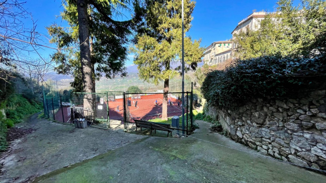 Locale commerciale in vendita a Arpino