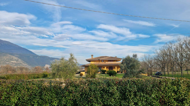 Villa in vendita a Castrocielo