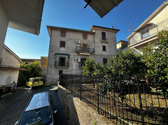 Abitazioni tipiche storiche in vendita a Colfelice