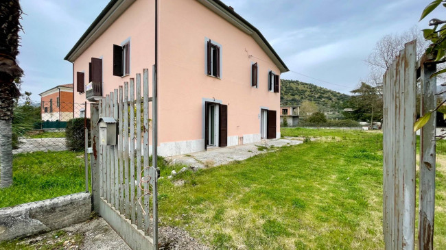 Casa indipendente in vendita a Colfelice