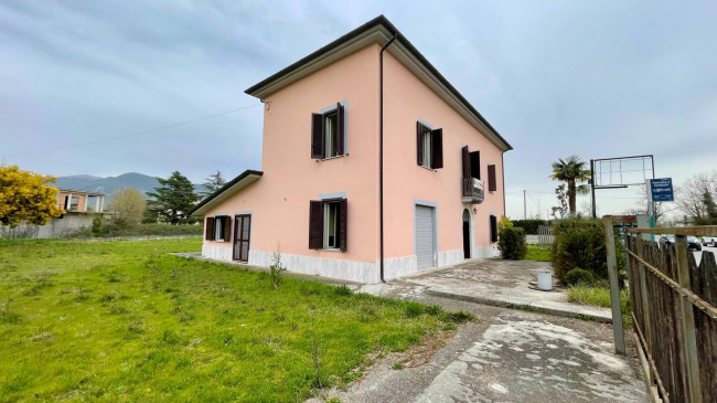 Casa indipendente in vendita a Colfelice