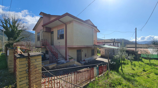 detached house for sale in Arce