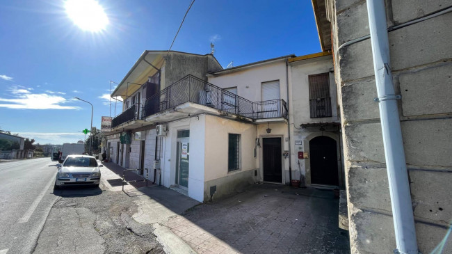 Appartamento in vendita a Colfelice