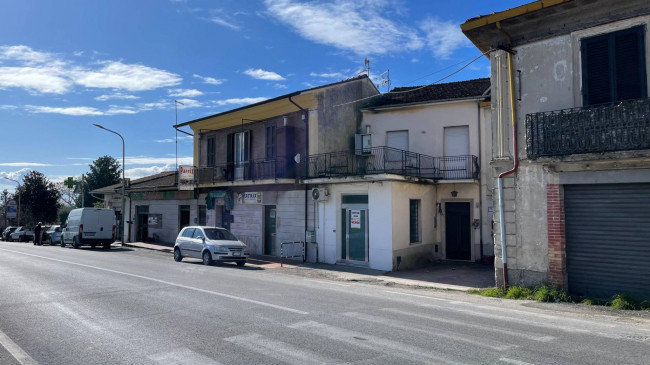 Appartamento in vendita a Colfelice