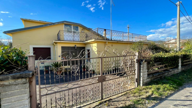 Casa indipendente in vendita a Colfelice